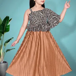 KAARIGARI Girls Animal Print Off-Shoulder Fit and Flare Maxi Dress-image-98