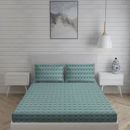 Living scapes by Pantaloons Green & White Geometric 210 TC Queen Bedsheet with 2 Pillow Covers-image-48
