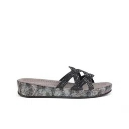 Mochi Printed Block Sandals with Bows image 4