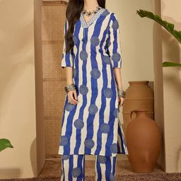 Sangria Geometric Printed V-Neck Thread Work Kurta with Palazzos-picture-0