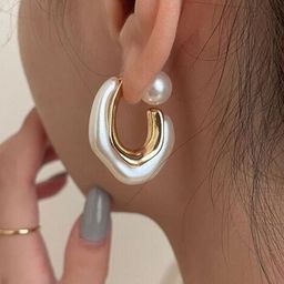 AKISON JEWELS Contemporary Pearls Studs Earrings-image-65