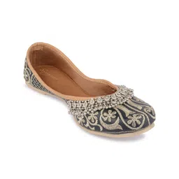 Sangria Women Woven Design Gungroo Mojaris-picture-3