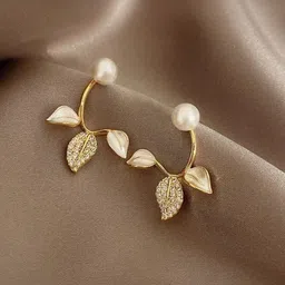 PASU FASHION Gold-Plated Pearls Beaded Leaf Shaped Korean Studs-picture-11