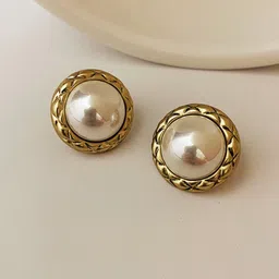 VAGHBHATT Gold-Plated Pearls Studded Circular Shaped Studs-8