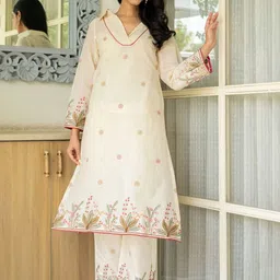 HOUSE OF JAMOTI Embroidered Pure Cotton Shirt Collar Kurta With Trousers Co-Ords Set-image-62