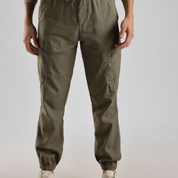 THE BEETEL HOUSE Men Relaxed Fit Cross Pocket Cargos Joggers-image-96