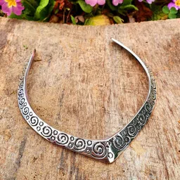 Anouk Women Handmade Silver-Plated Oxidized Collar Choker Necklace-picture-29