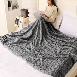 HOKIPO Grey Geometric Fleece AC Room 210 GSM Double Bed Blanket-image-4