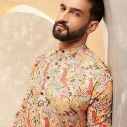 SOJANYA Men Printed Regular Kurta with Pyjamas image 4