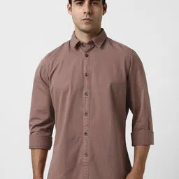 VAN HEUSEN DENIM LABS Men Spread Collar Pure Cotton Slim Fit Casual Shirt-image-22