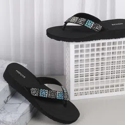 Mochi Printed Flatform Pumps-58