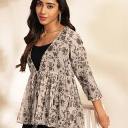 Janasya Printed Crop Top Shrug & Trousers Co-Ords-picture-37