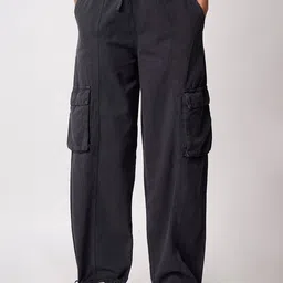 Bene Kleed Women Cotton High-Rise Cargos Trousers-image-44