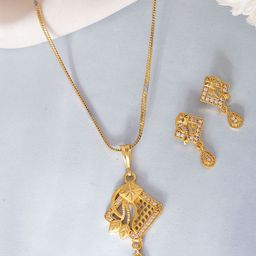 VOJ Stainless Steel Gold-Plated American Diamond-Studded Jewellery Set-image-11