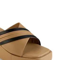 IKAGI Platform Sandals image 5