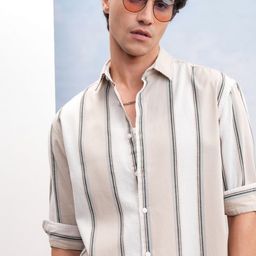 HIGHLANDER Men Cutaway Collar Vertical Striped Cotton Relaxed Fit Casual Shirt-image-24