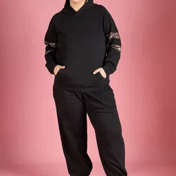 AUSTIVO Hooded Sweatshirt With Joggers-picture-37