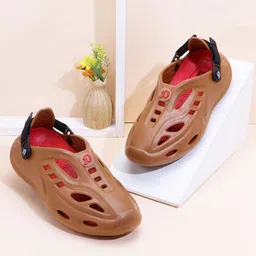 DOCTOR EXTRA SOFT Men Croslite Clogs-82