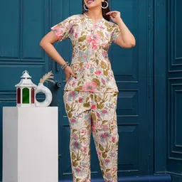 NNAVDHA Floral Printed Pure Cotton Top With Trousers Co-ords-picture-14