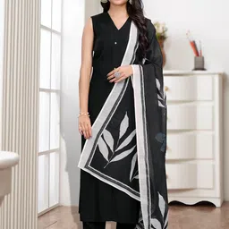 Women Solid Kurta with Trousers & Dupatta-picture-39