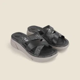 Metro Printed Open Toe Wedge Sandals-11