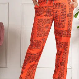 Style Shoes Women Printed Cotton Regular Trousers-image-77