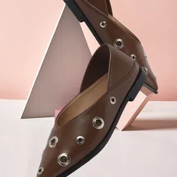 THE WHITE POLE Women Stylish Trending Platform JuttiMules-image-20