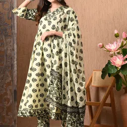 Vaimiya Floral Printed Pure Cotton V-Neck Anarkali Kurta With Trousers And Dupatta-16