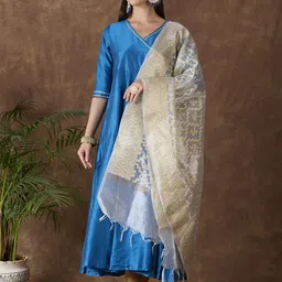 Dupatta Bazaar Woven Design Dupatta image 3