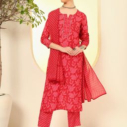 DIVASTRI Women Floral Printed Kurta with Trousers & Dupatta-image-11