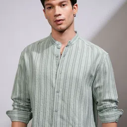 HIGHLANDER Men Relaxed Fit Mandarin Collar Vertical Striped Casual Shirt-picture-32