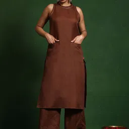 Varanga Women Regular Thread Work Kurta with Trousers-image-58