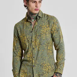 Snitch Men Spread Collar Floral Printed Casual Shirt-image-22