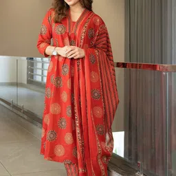 PARTHVI Women Floral Printed Cotton Anarkali Kurta with Trousers & Dupatta-picture-34