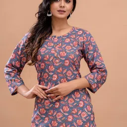 Rangun Women Floral Printed Round Neck Top-40