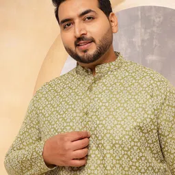 SOJANYA PLUS Floral Printed Mandarin Collar Straight Kurta-image-96