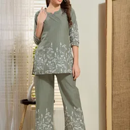 NIGHT FLOSS Printed Pure Cotton V-Neck Tunic With Trousers Co-Ords-image-16