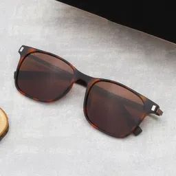Ted Smith Unisex Wayfarer Sunglasses with Polarised and UV Protected Lens MACK_C3-12
