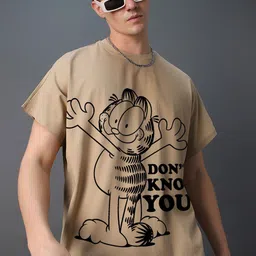 Bewakoof Men Garfield Graphic Printed Round Neck Cotton Oversized T-shirt-image-76