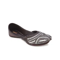 DESI COLOUR Women Ethnic Mojaris Flats-image-119