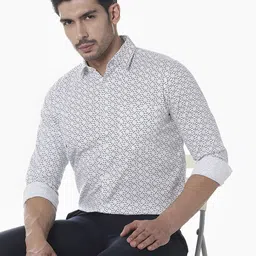 Klub Fox Men Slim Fit Geometric Printed Spread Collar Cotton Casual Shirt-picture-35