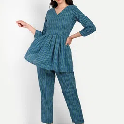 Serenita Printed V-Neck Three-Quarter Sleeves Pure Cotton Tunic With Trouser-picture-7
