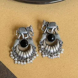 NAMAN ARTS Silver-Plated Artificial Stones Studded And Beaded Contemporary Drop Earrings-45