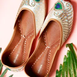 Anouk Women Embellished Mojaris-image-35