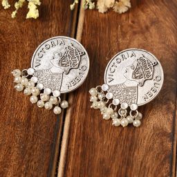 VENI Contemporary Studs Earrings-17