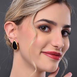 Reenisaa Oval Studs Earrings image 4