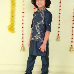 Ministitch Boys Ethnic Motifs Embroidered Thread Work Kurta with Pyjamas with Jaket image 4
