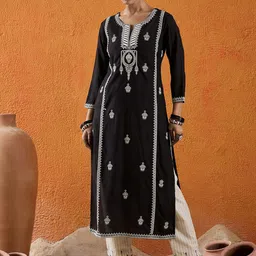Indo Era Floral Embroidered Notch Neck Thread Work Straight Kurta With Trousers-13
