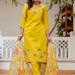 Pantos Women Floral Embroidered Kurta with Trouser & Dupatta-picture-2