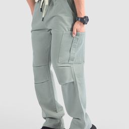Beyoung Men Grey Double Pleated Cargo Pants-image-18